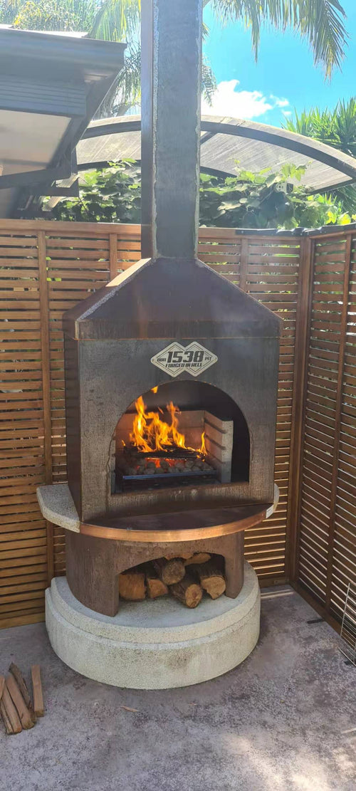 1538 Outdoor Fireplace