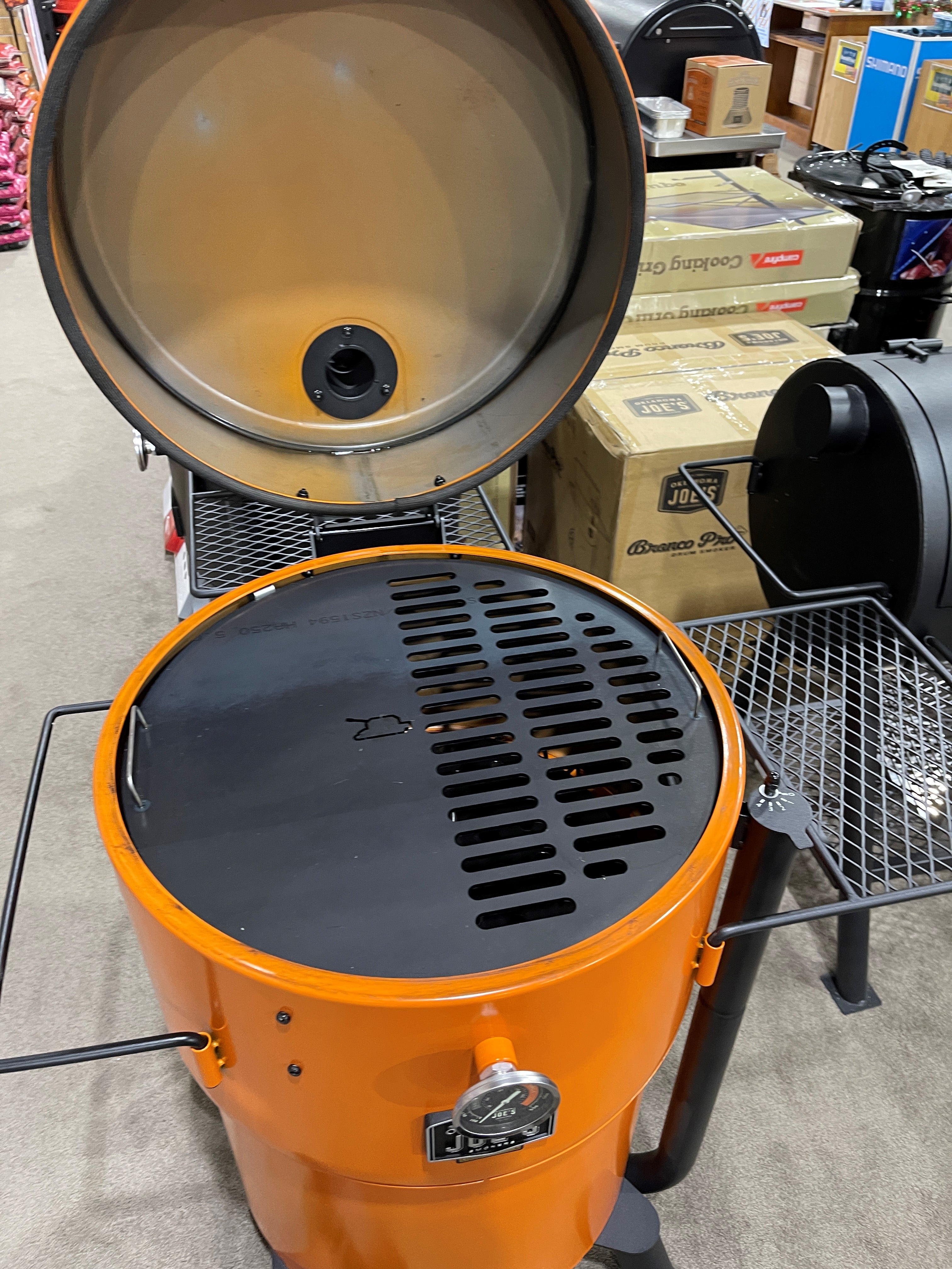 Bronco Pro half grill and half hot plate