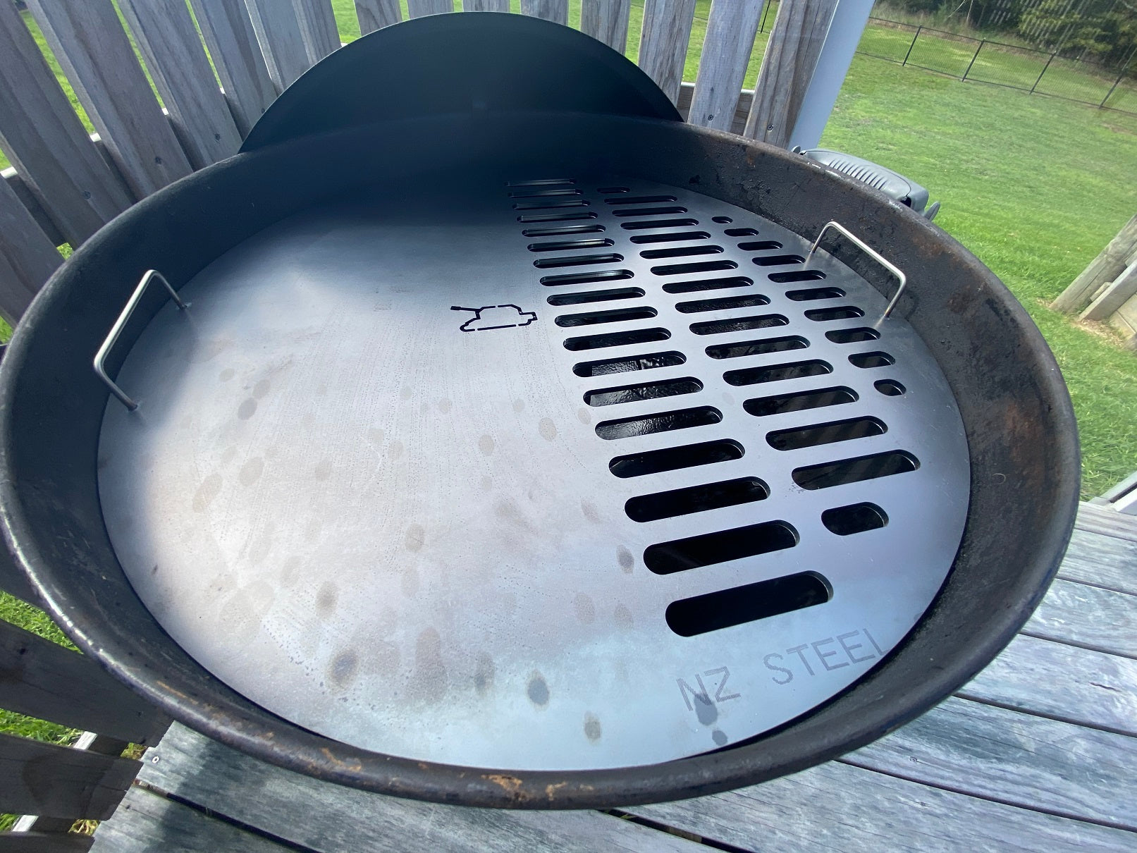 Weber 570mm Half Grill / Hot Plate